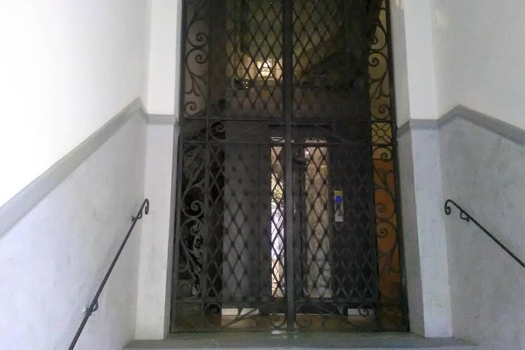 Charming Family With Private Garage Apartamento *