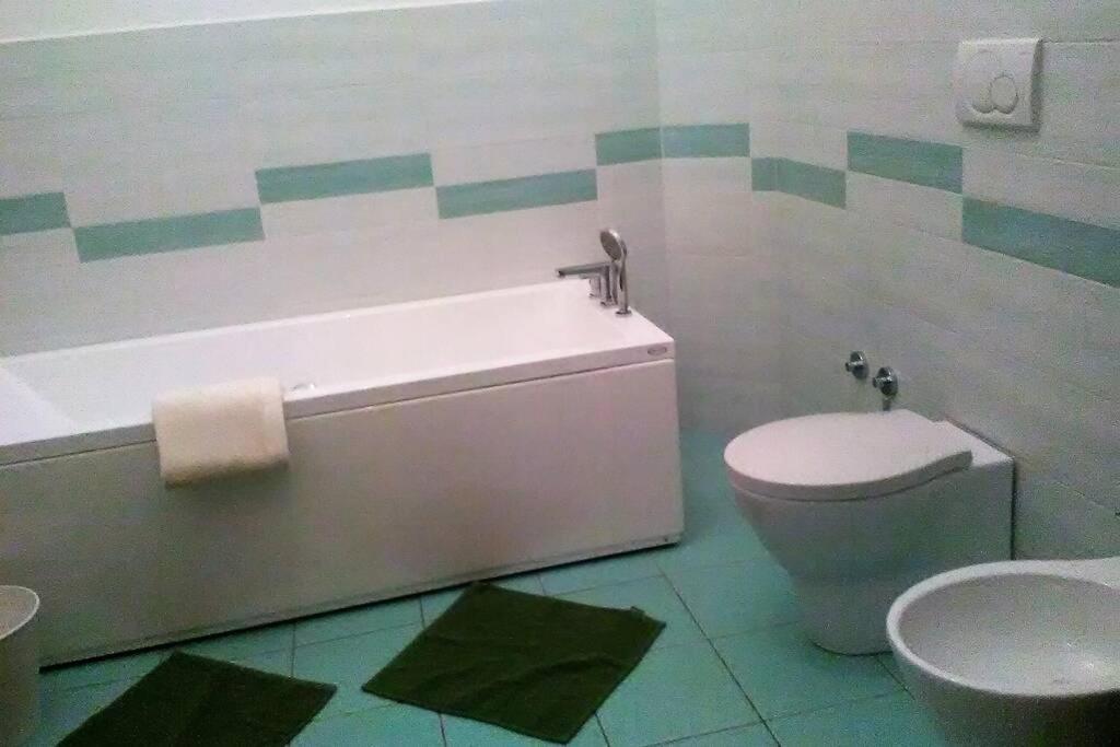 Apartamento Charming Family With Private Garage